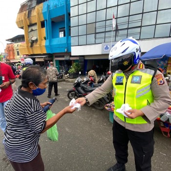 Patroli Pembagian Masker Gratis