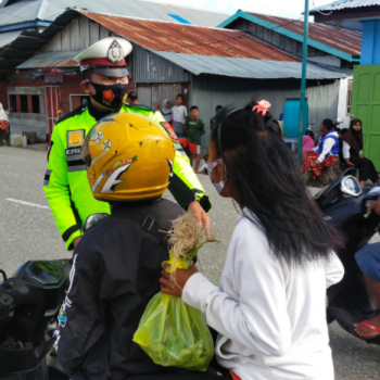 Sat Lantas Polres Kepulauan Aru Ajak Pengendara Tertiba Lalu Lintas Dan Prokes