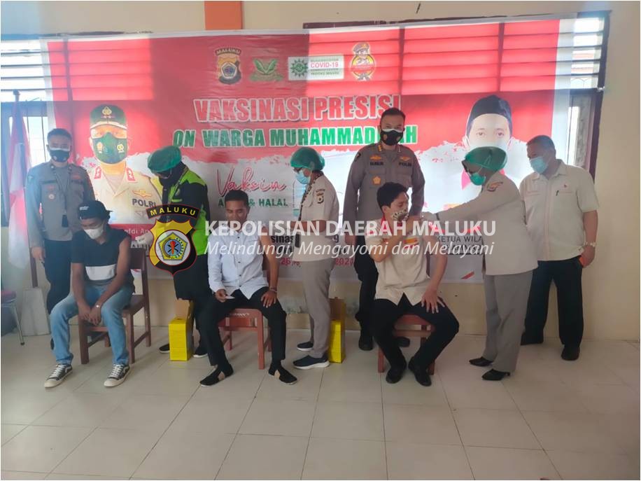 Gandeng Muhammadiyah, Polda Maluku Vaksinasi 308 Orang Warga