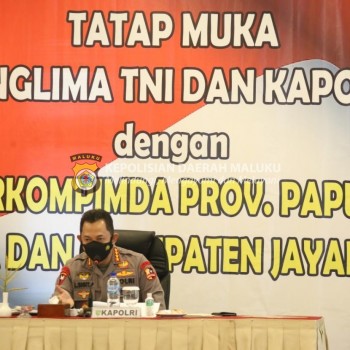 Pimpin Rapat Forkopimda Jayapura, Kapolri Tekankan Kesiapan PON dan Penanganan Covid-19