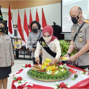 Kapolda Maluku Hadiri HUT ke-73 Polwan, Ini Pesan Kapolri