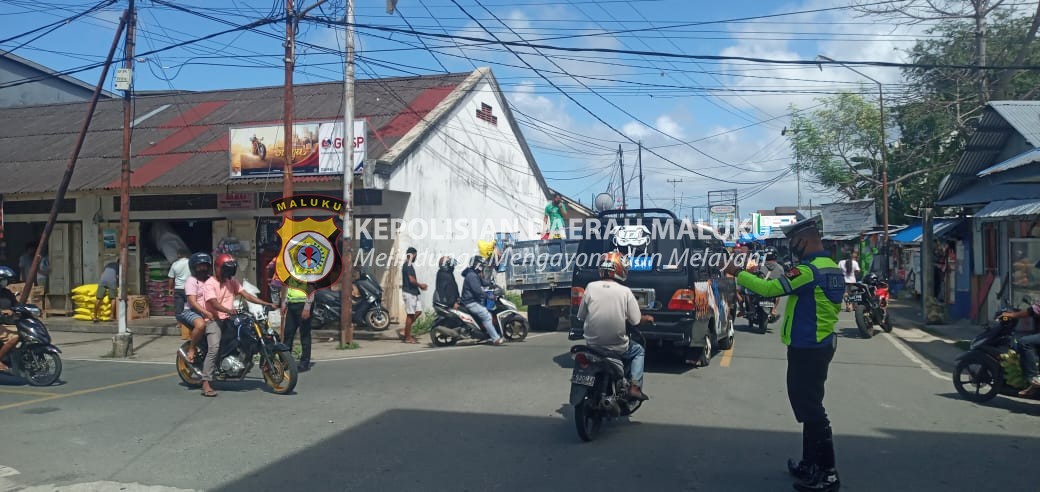 Unit Turjawali Sat Lantas Polres Tanimbar rutin giat Pengaturan dan Penjagaan Pos tetap