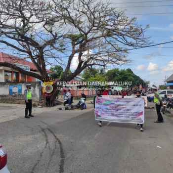 Sat Lantas Polres Tanimbar kawal arus lalu lintas giat kampus rumpun Lelemuku Saumlaki