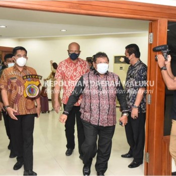 Komisi III DPR RI Kembali ke Jakarta, Diantar Kapolda Maluku