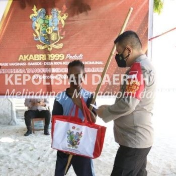 Alumni Akabri 1999 Peduli, Polres Tanimbar dan TNI gelar Vaksinasi dan Baksos di Pulau Matakus