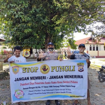 Bhabinkamtibmas Desa Labuang Polsek Namrole Melaksakan Giat Sosialisasi Saber Pungli