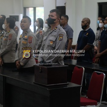 Personil Polda Maluku Ikut Bimbingan Rohani dan Mental