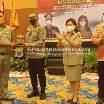 Wakapolda Ikut Mengukuhkan Pimpinan Daerah KBPP Polri Maluku