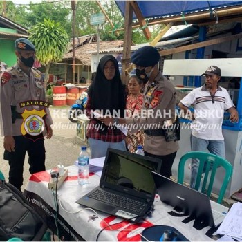 Brimob Maluku Perkuat Percepatan Vaksinasi Covid-19