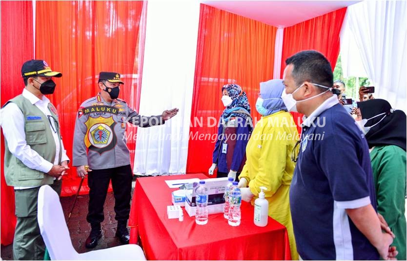 Gelar Vaksinasi se-Indonesia, Kapolri Minta Wilayah Berpacu Kejar Target 70 Persen