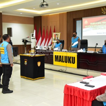 Pengambilan Sumpah, Pembacaan dan Penandatangan Pakta Integritas Seleksi Sekolah Inspektur Polisi (SIP) Angkatan ke-51 Panda Polda Maluku