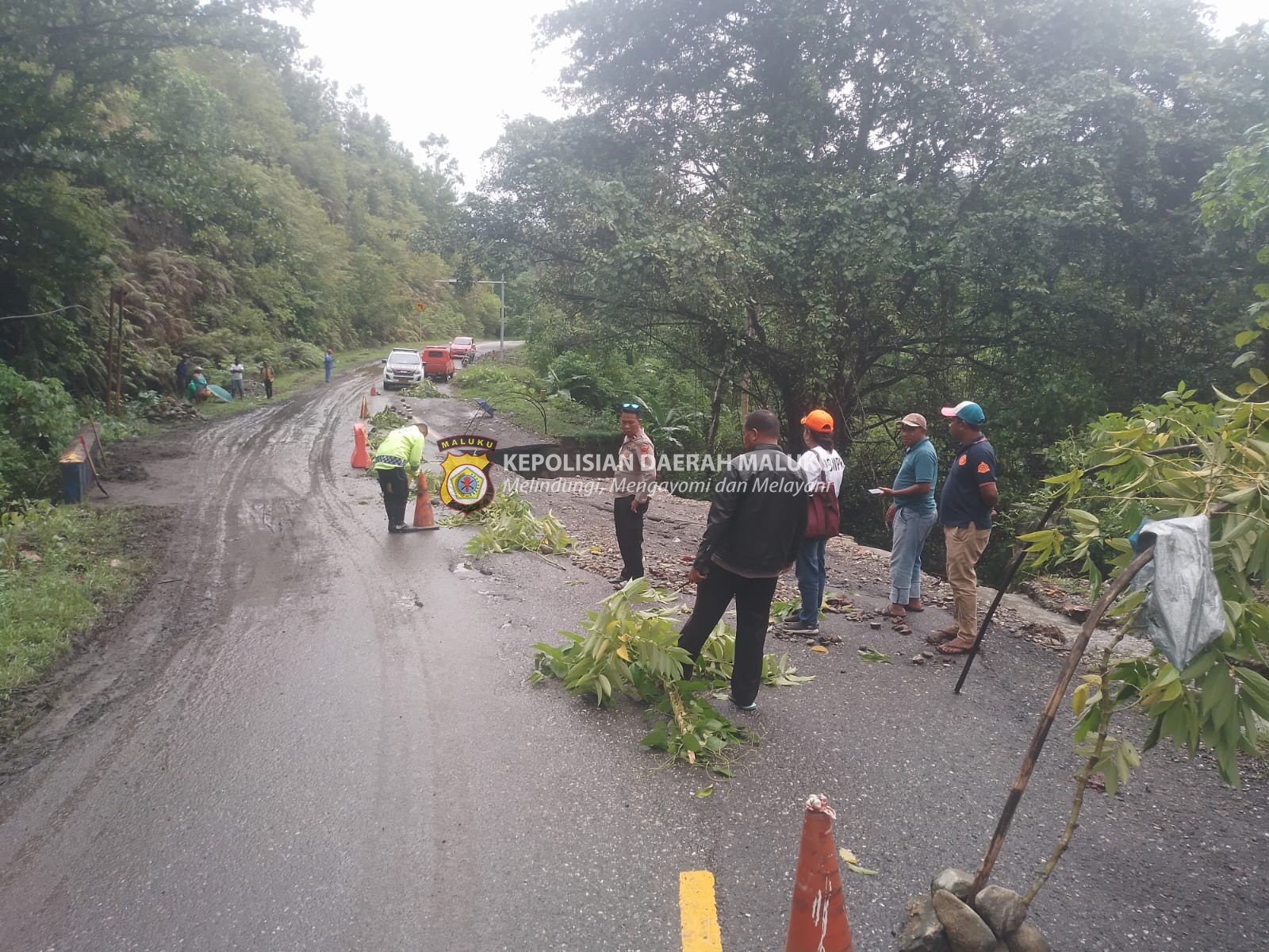 Polres Seram Bagian Barat, Polsek Kairatu Barat langkah-langkah Untuk Mengatur lalu lintas Mengamankan TKP