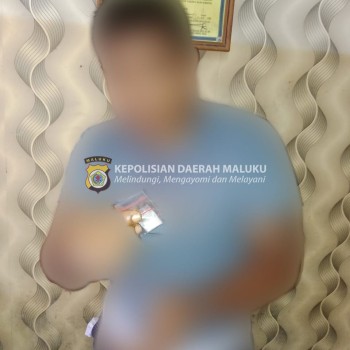 PELAKU DICIDUK SAAT BERADA DI POS SECURITY