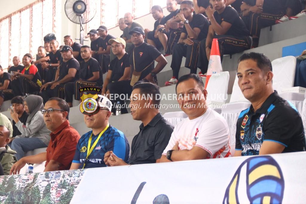 Kapolri Cup Zona 7, Kapolda Saksikan Pertandingan Voli Putra antara Maluku-Malut dan Papua-Pabar