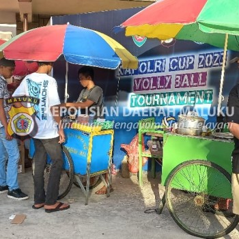 Turnamen Bola Voli Kapolri Cup di Ambon Bawa Berkah Bagi Pedagang dan UMKM