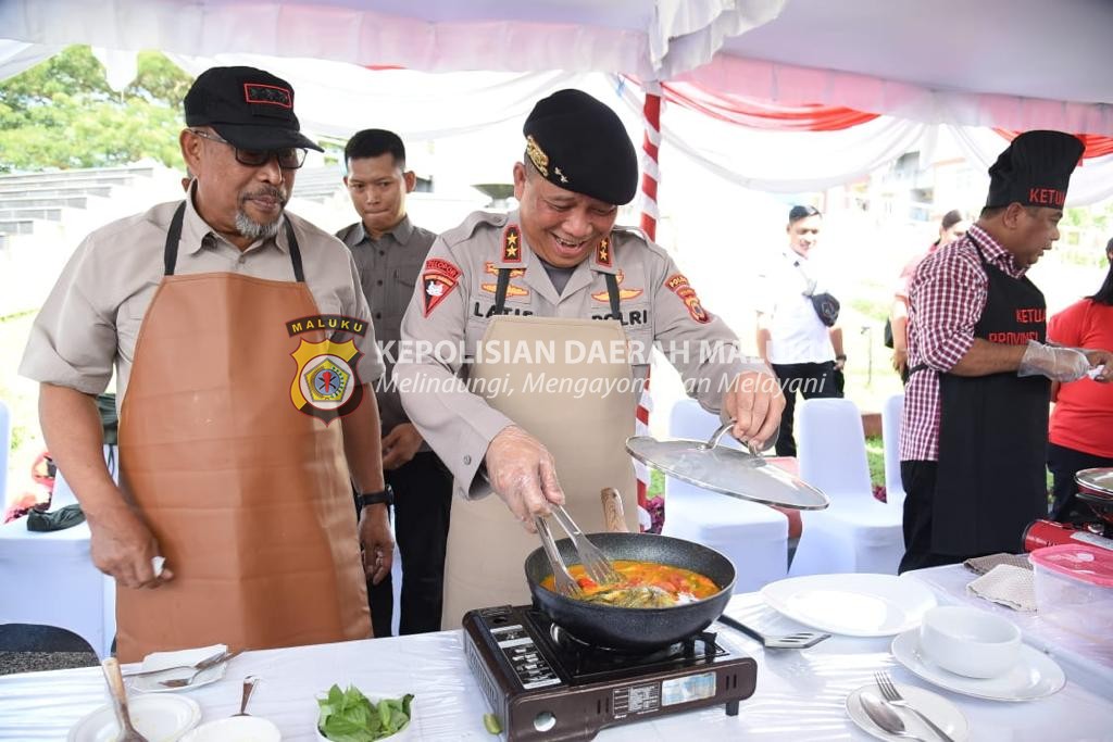 Masak Ikan Kuah Kuning Keju, Kapolda : Berani Buat Inovasi Kalau Mau Maju