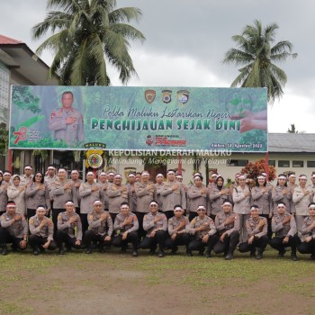 Meriahkan Hari Kemerdekaan RI ke-78, Polda Maluku Tanam Seribu Pohon