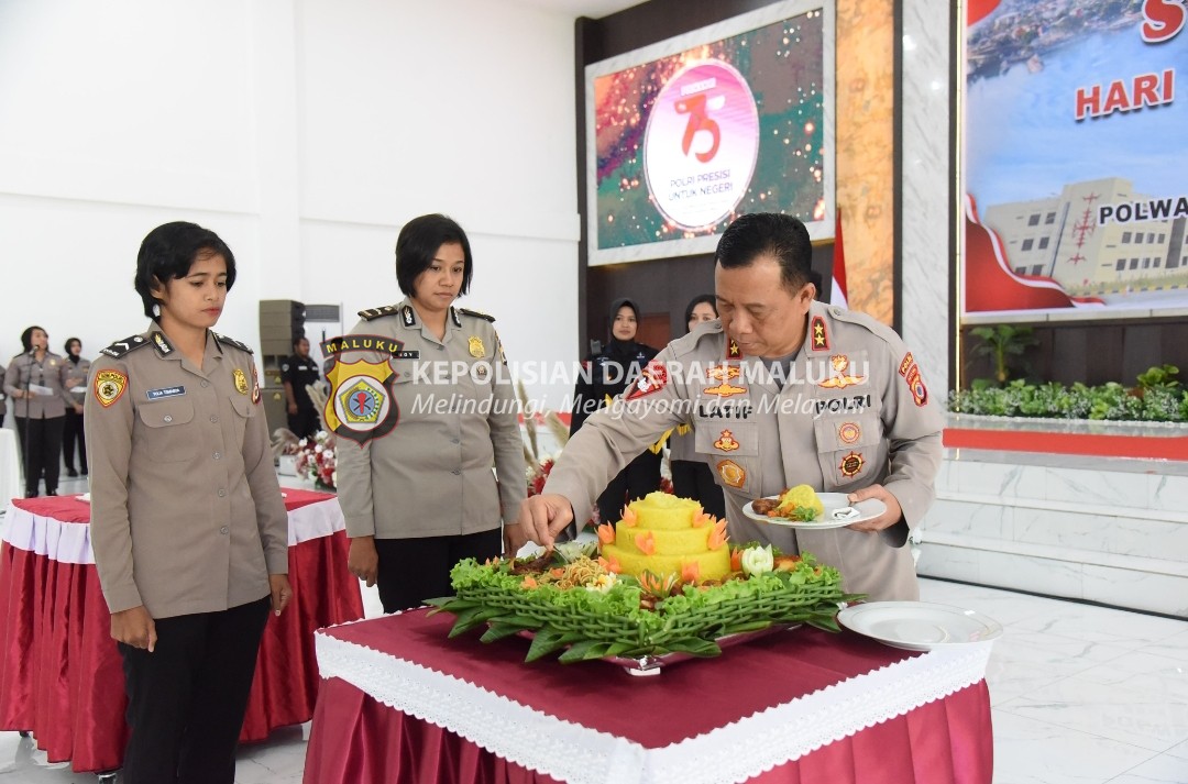 Polda Maluku Gelar Syukuran HUT ke-75 Polwan RI