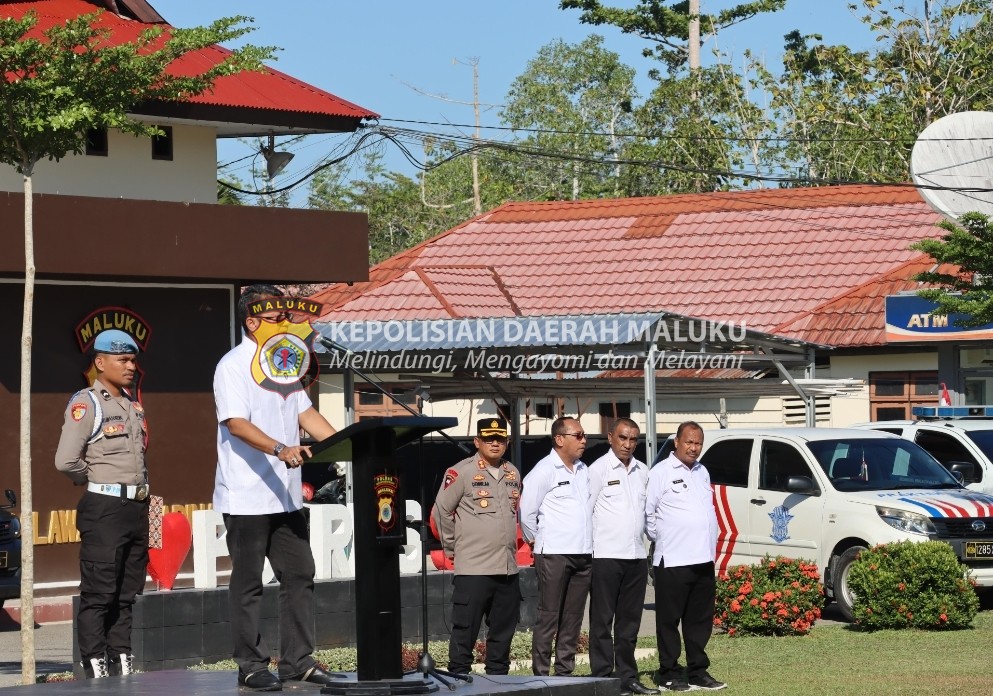 Pimpin Apel Pagi di Polres SBB, ini Pesan Irwasda Polda Maluku