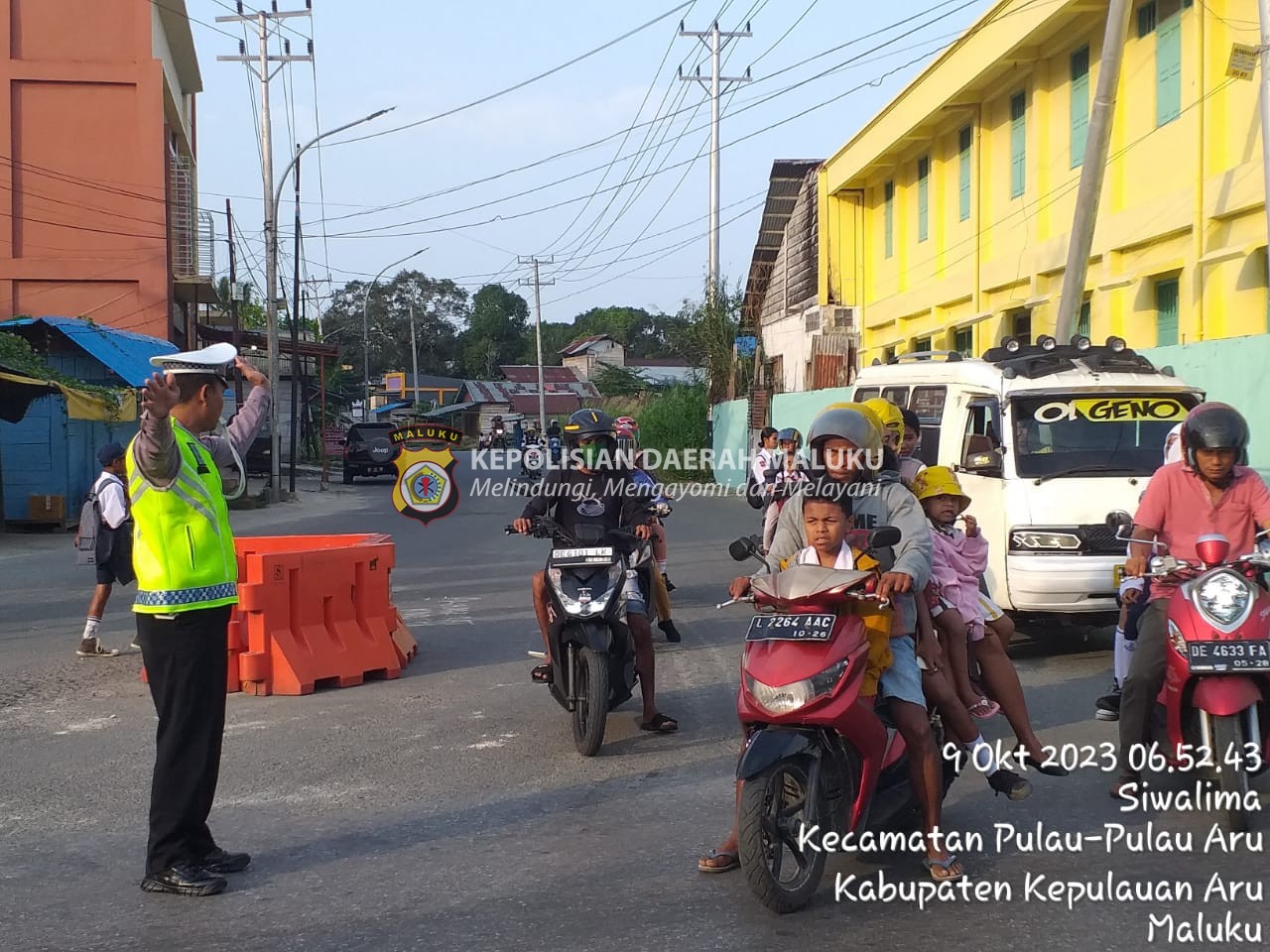 Gatur Pagi Sat Lantas Polres Kepulauan Aru Ciptakan Kamseltibcar Aman Lancar.