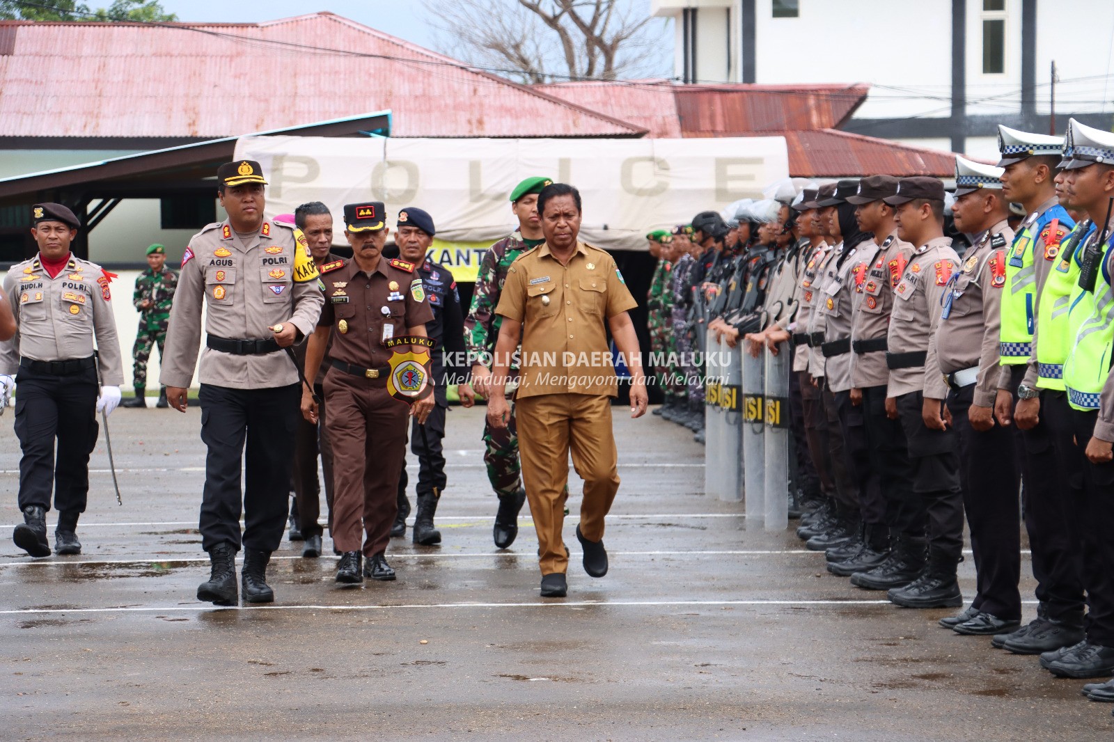 Jelang Pelaksanaan Pemilu 2024, Polres SBT Laksanakan Apel Gelar Pasukan Dalam Rangka Ops Mantap Brata Salawaku