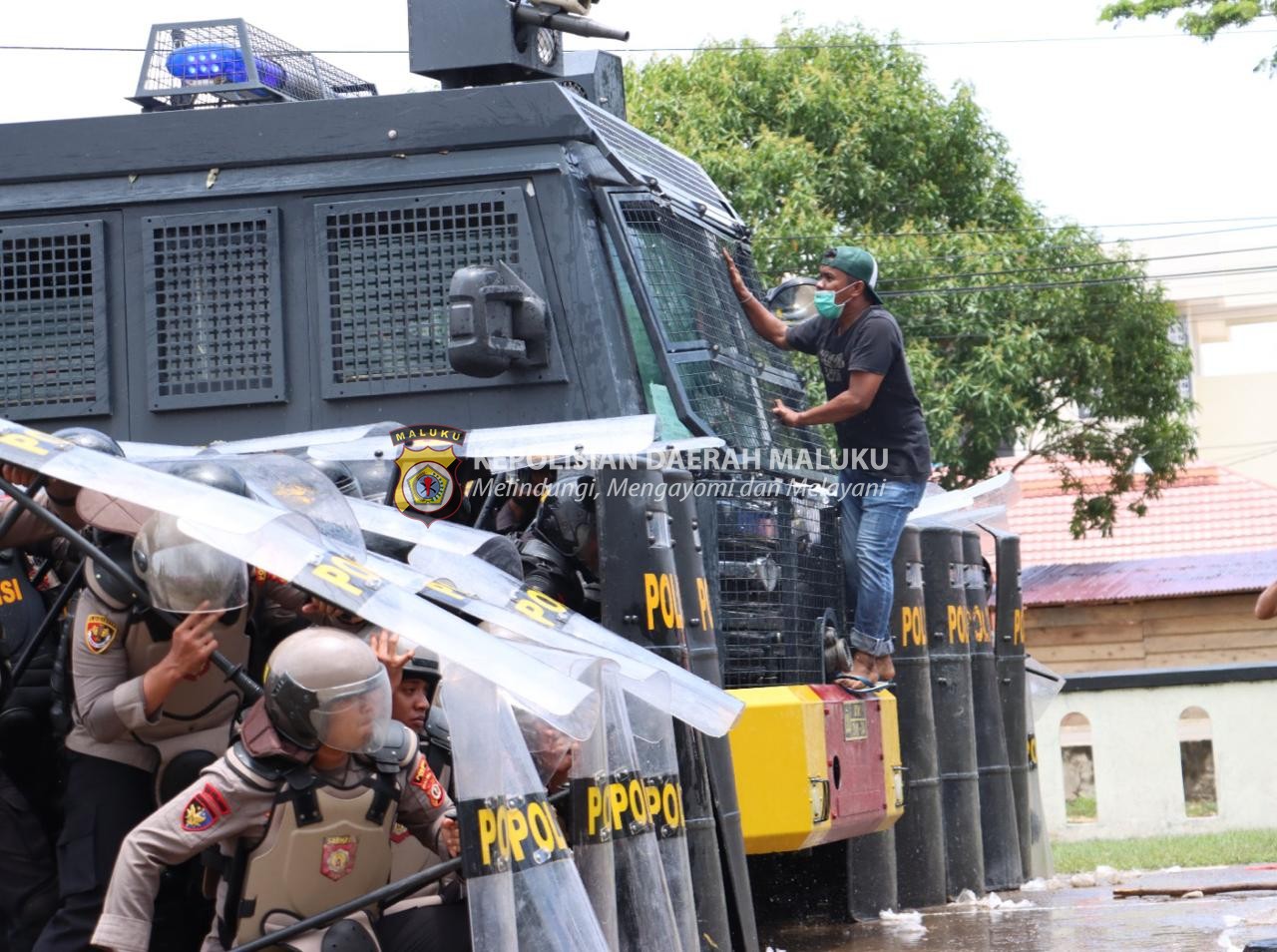 Simulasikan Sispamkota, Polres SBT Siap Hadapi Pemilu 2024