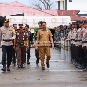 Jelang Pelaksanaan Pemilu 2024, Polres SBT Laksanakan Apel Gelar Pasukan Dalam Rangka Ops Mantap Brata Salawaku