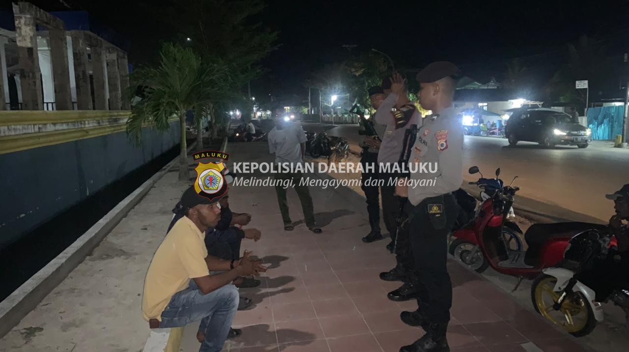 Patroli Malam Hari, Antisipasi Gangguan Kamtibmas Oleh Sat Samapta Polres Kepulauan Aru.