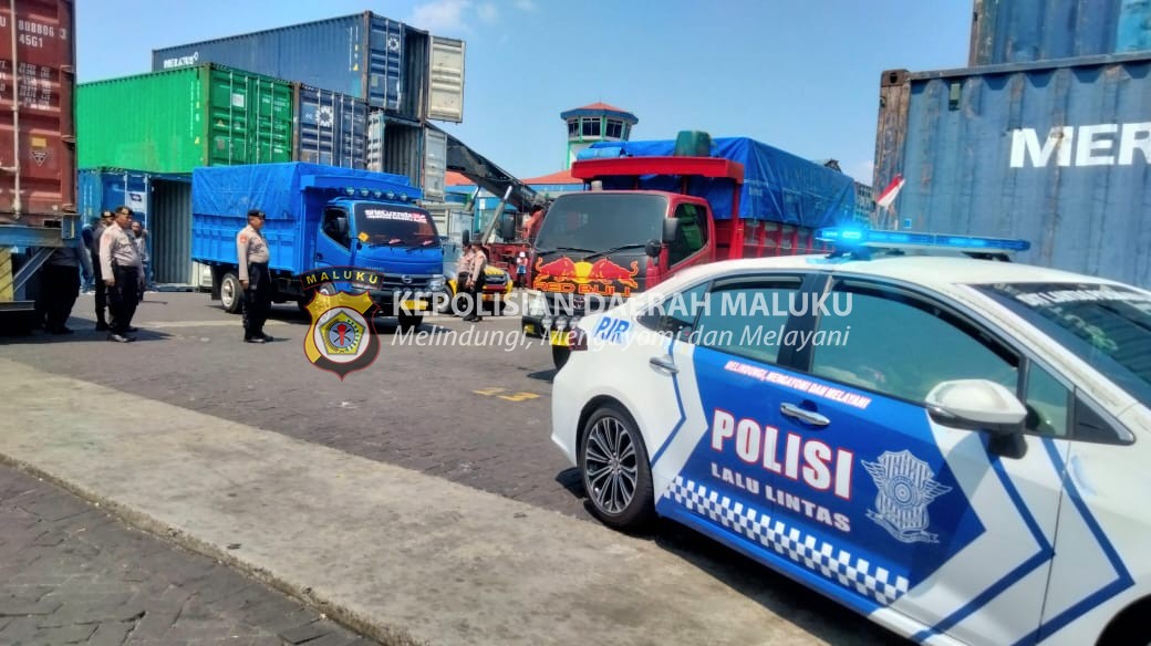 Polda Maluku dan Polres Jajaran Kawal Logistik Pemilu