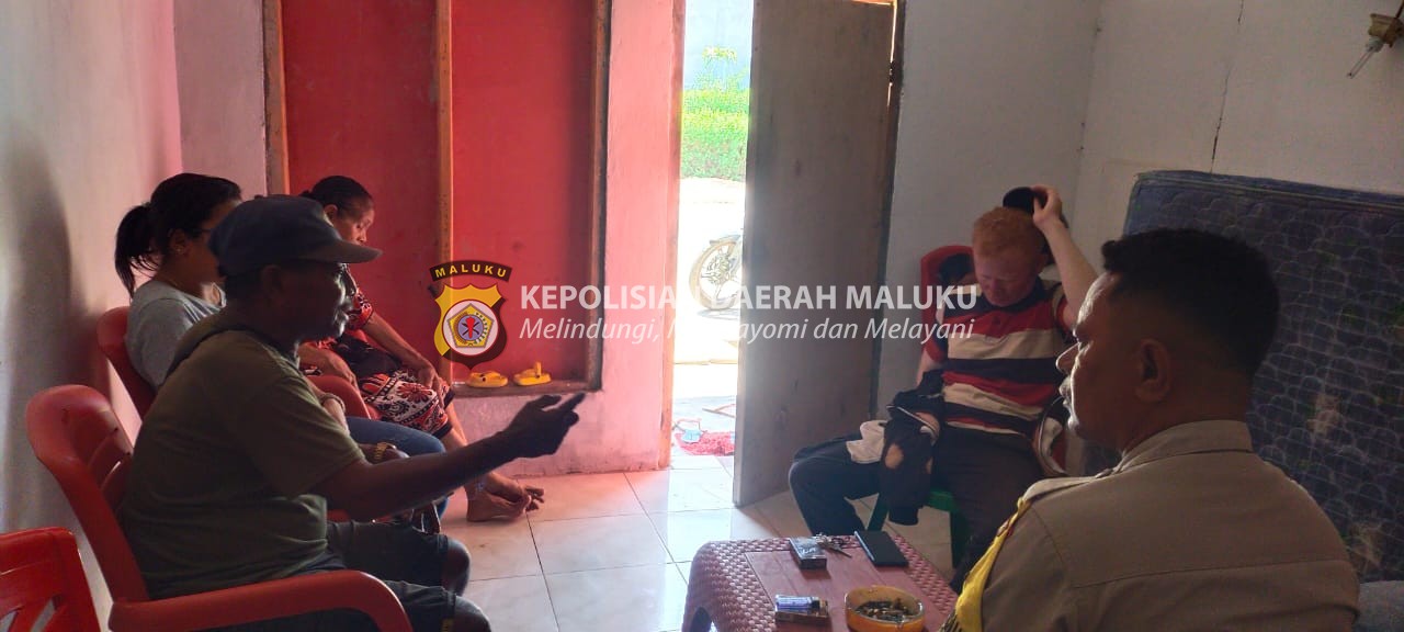 Melalui Jumat Curhat Kamtibmas, Personel Polsek Wetar Ajak Warga Ciptakan Kondusifitas Kamtibmas di Desa.