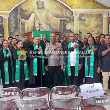 Kegiatan Minggu Kasih Kapolsek Nusaniwe di Gereja Debora