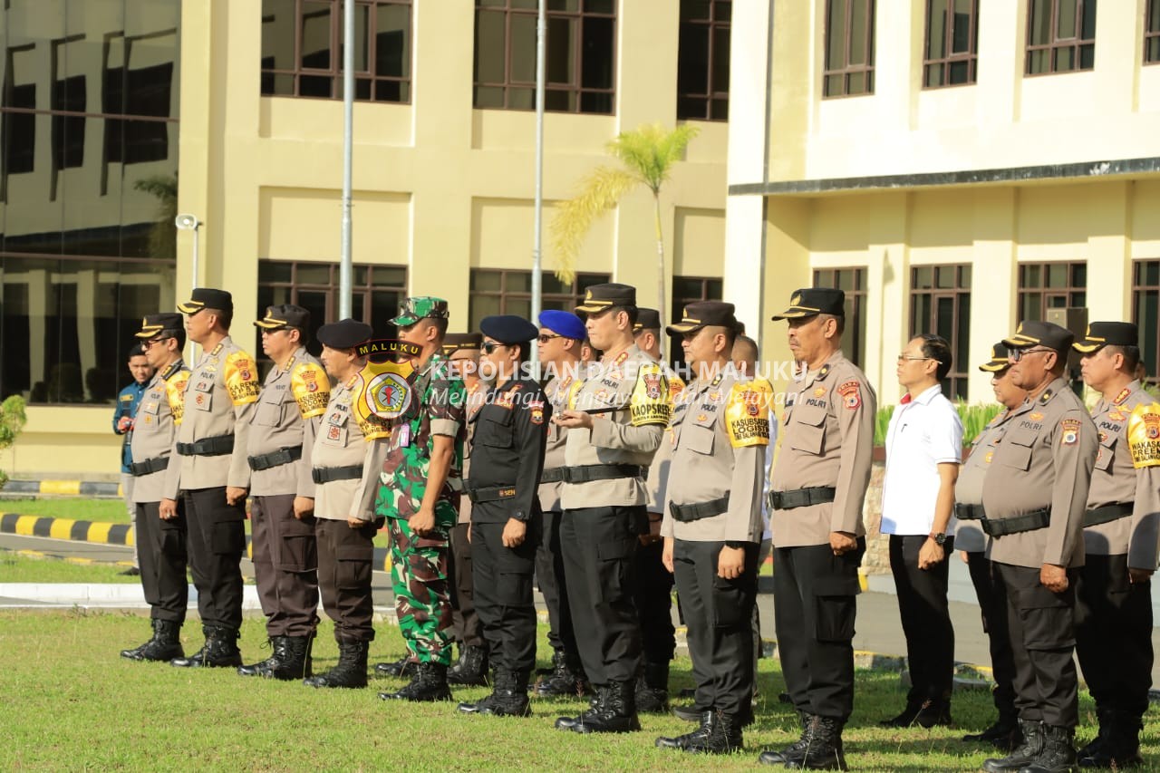 Kapolresta P Ambon dan P.P Lease hadiri Apel Kesiapan PAM Swakarsa Pemilu 2024