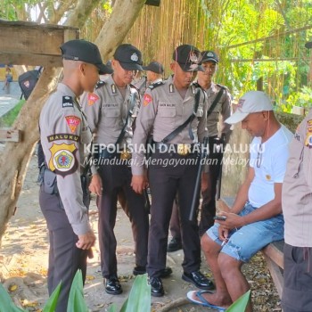 Patroli Dialogis Polsek Baguala Bersama Siswa Bintara Polri