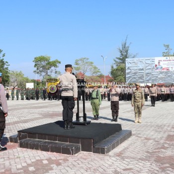 Kapolres Pulau Buru Pimpin Langsung Apel PAM Swakarsa Dalam Rangka Pengamanan Pemilu 2024