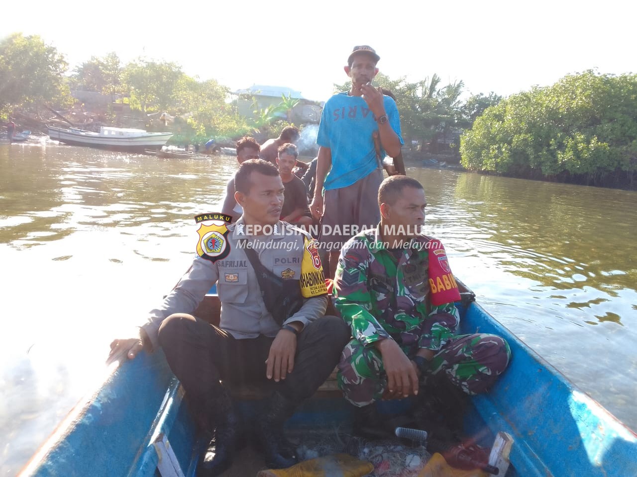 BHABINKAMTIBMAS & BABINSA DESA LUHUTUBAN BERSAMA MASYARAKAT MEMBANGUN JEMBATAN