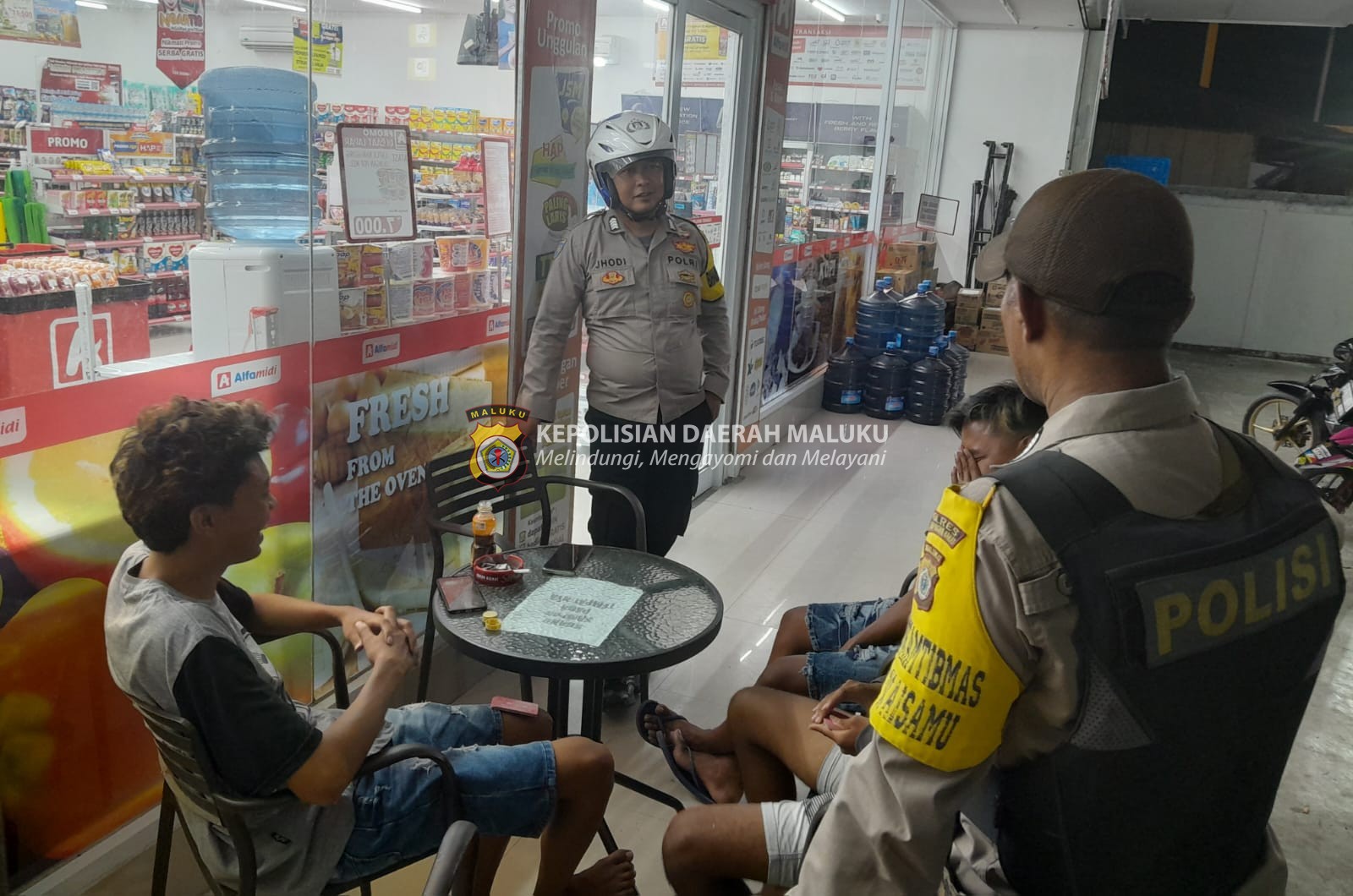 GELAR PATROLI KRYD POLSEK WAISARISSA WUJUDKAN KEAMANAN & KENYAMANAN DI KEC. KAIRATU BARAT