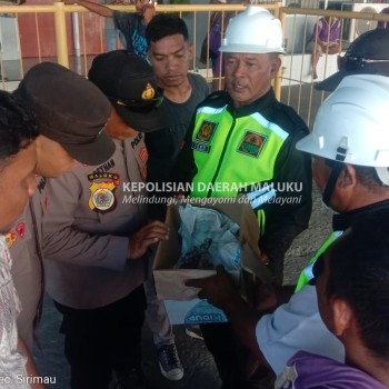 Polsek KPYS Amankan 11 Ekor Burung Dilindungi Yang Menjadi Barang Bawaan Penumpang KM Tatamailau