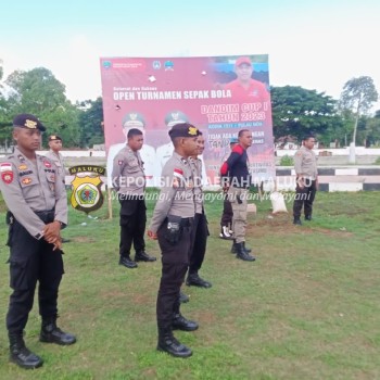 Personel Polres MBD Amankan Kompetisi Sepak Bola Dandim Cup 2023, Wujudkan Situasi Kamtibmas Yang Aman dan Kondusif