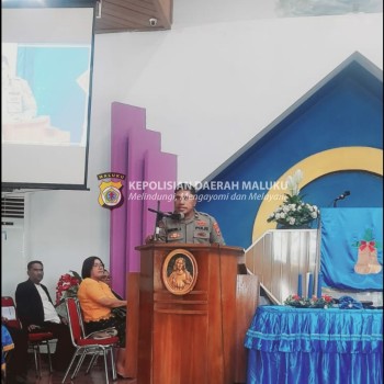 Kunjungi Gereja Elohim Latta, Polda Maluku Ajak Jemaat Jaga Kamtibmas