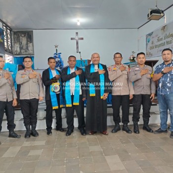 Polisi Safari Kamtibmas di Gereja Josephine Naku