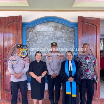 Kapolsek Serwaru Gelar Safari Kamtibmas di Gereja, Himbau Jemaat Menjaga Kondusifitas Kamtibmas Jelang Pemilu 2024