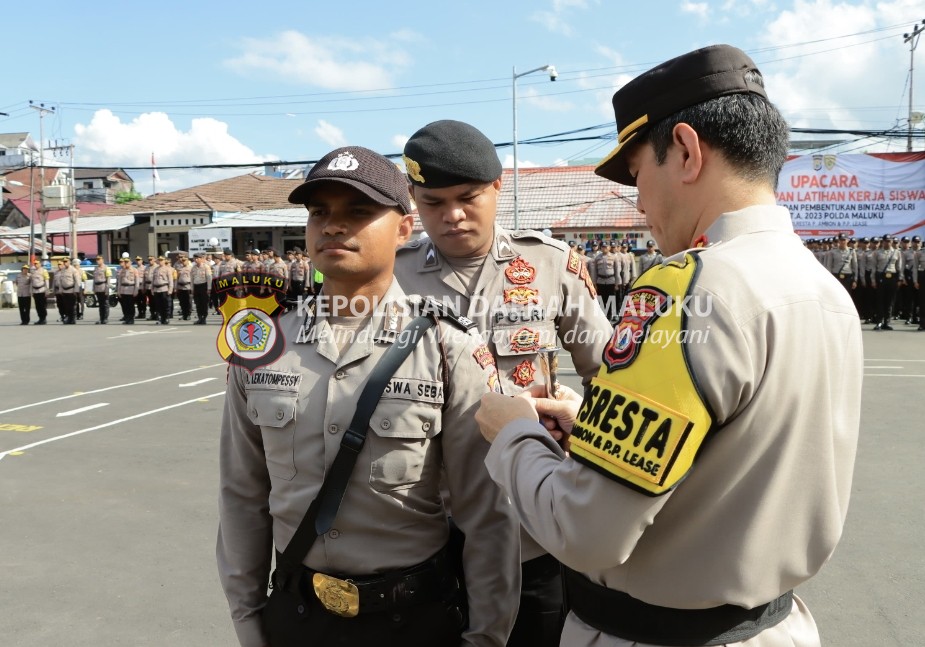 Berakhirnya Masa Latja, Polresta Pulau Ambon Gelar Upacara Penyerahan Siswa Latja Polda Maluku