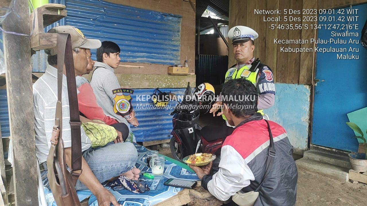 Sat Lantas polres Kepulauan Aru Laksanakan Sambang Kepada Masyarakat Berikan Arahan Tatacara Berkendara Yang Benar.