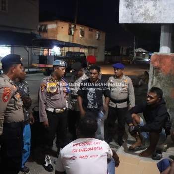 Patroli malam Hari Satgas OMB Polres Kepulauan Aru Jaga Kamtibmas Aman Menjelang Pemilu Tahun 2024.