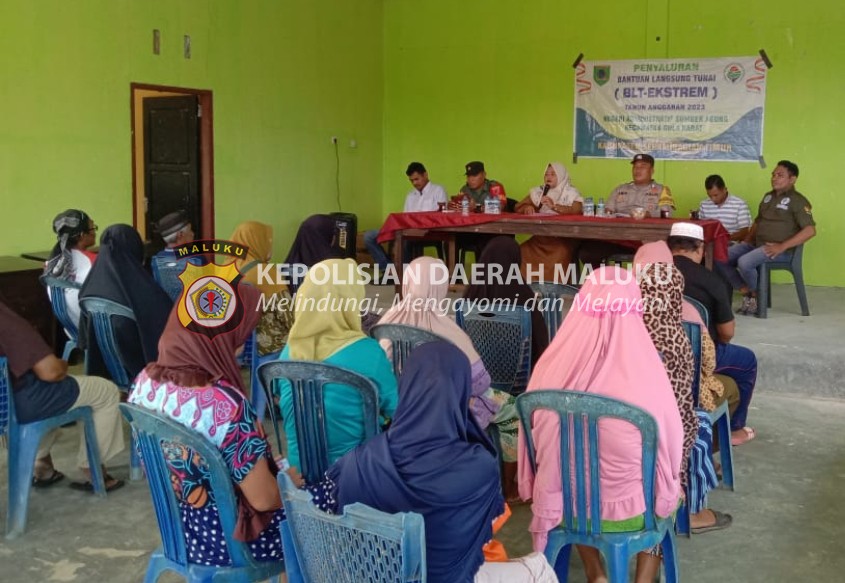 Bhabinkamtibmas Sumber Agung, Bripka Muhammad Amin Mengawal Pembagian BLT Extrime Tahap IV