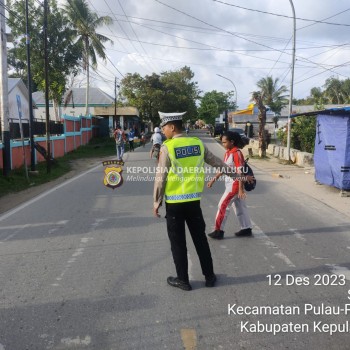 Sat Lantas Polres Kepulauan Aru Rutin Laksanakan Giat Gatur Lalin Pada Pagi Hari.