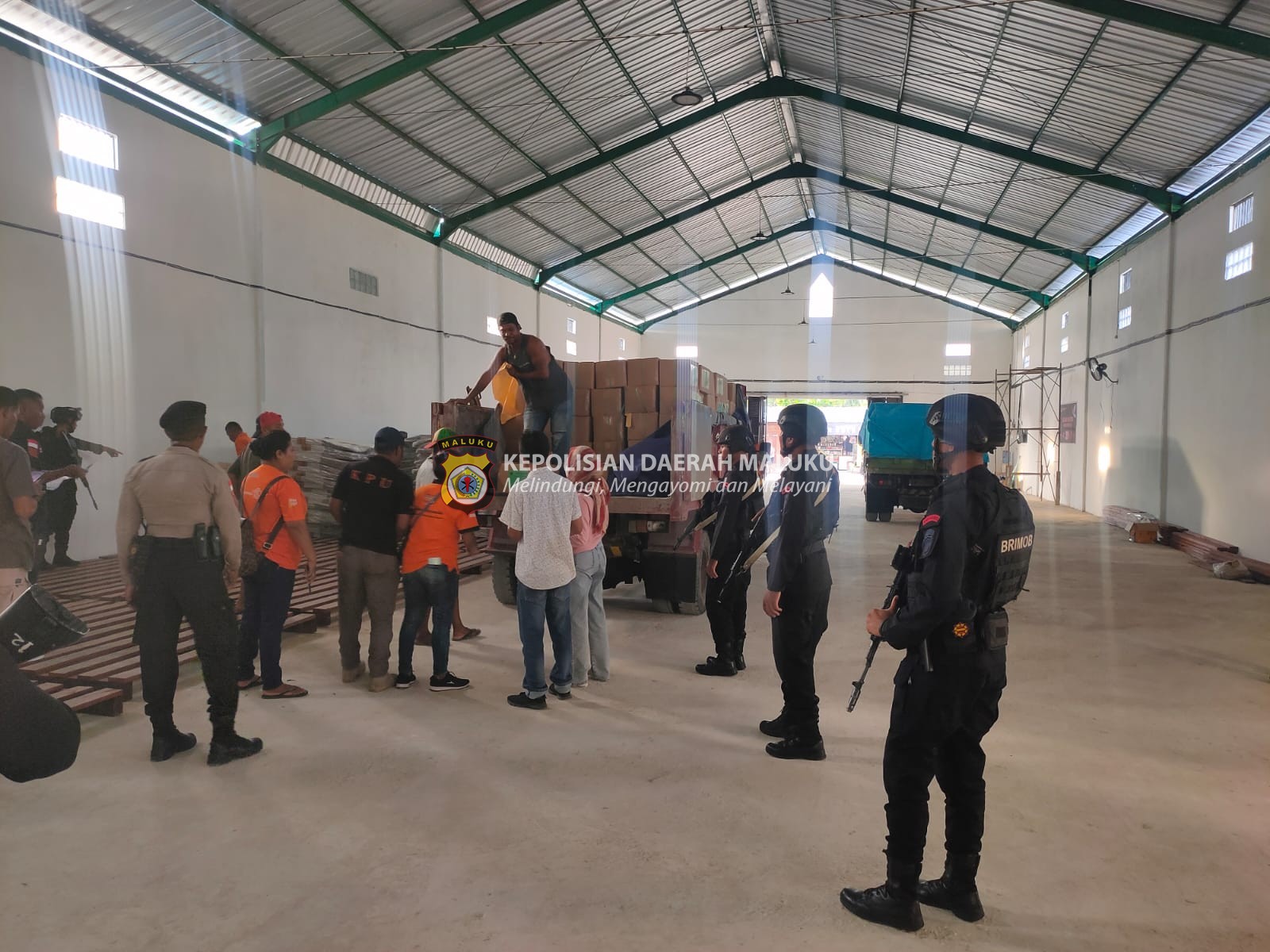 Polres Aru Amankan Surat Suara Pemilu 2024 yang Tiba di Dobo