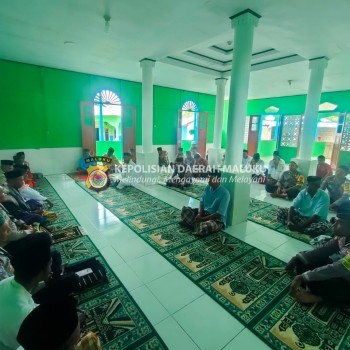 Kapolsek Tutuktolu Gelar Jumat Curhat di Desa Kufar