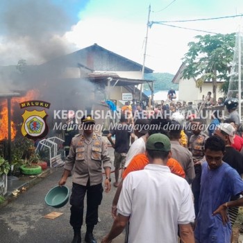 Rumah dan Kios Warga Benteng Ludes Dilalap Api