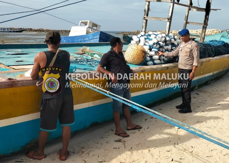 Sambang Kamtibmas Perairan, Satuan Polairud Himbau Warga Utamakan Keamanan dan Keselamatan Dalam Pelayaran